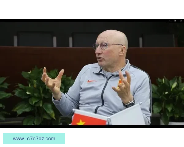 官方范普维尔德再任技术总监 官方范普维尔德再任技术总监